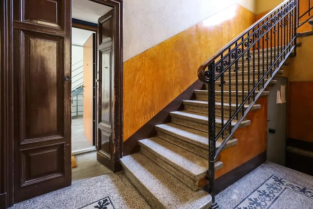 Loft-55 Navigli-Bocconi Apartment Milan 0*,